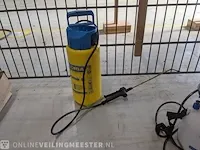3x drukvat met een dompelpomp o.a. gloria en gardena - afbeelding 6 van  7