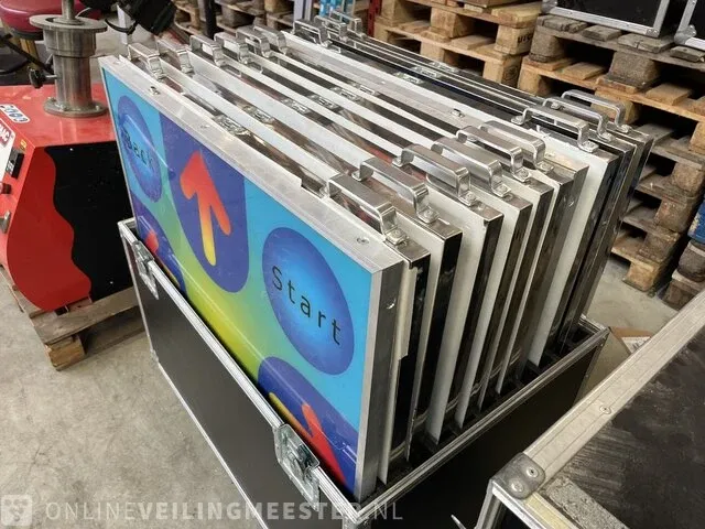 3x flightcase met dansplaten en muziekinstallatie - afbeelding 8 van  14