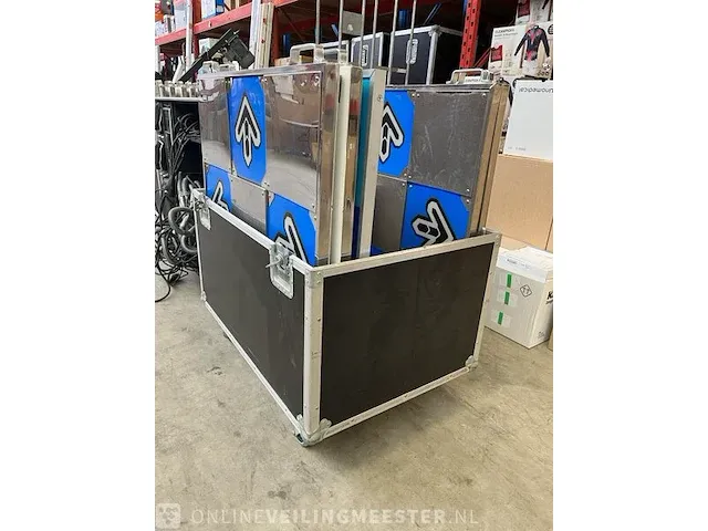 3x flightcase met dansplaten en muziekinstallatie - afbeelding 10 van  14