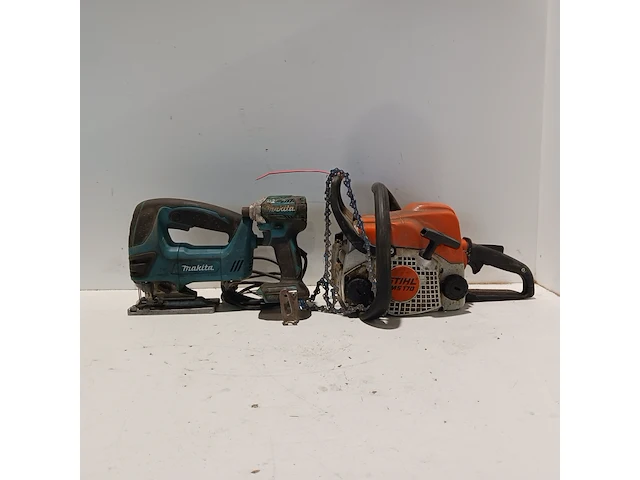 3x gereedschap, makita en stihl - afbeelding 1 van  17