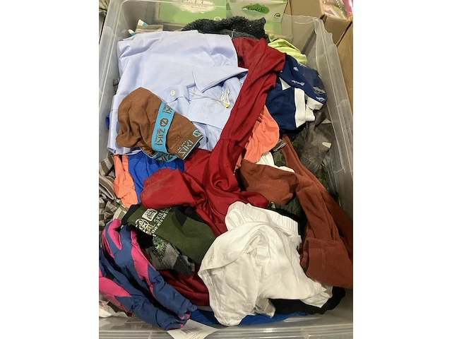 3x grote bakken kleding - afbeelding 3 van  8
