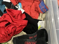 3x grote bakken kleding - afbeelding 6 van  8