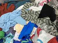 3x grote bakken kleding - afbeelding 7 van  8