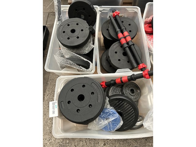 3x halterset met diverse halterschijven - afbeelding 1 van  4