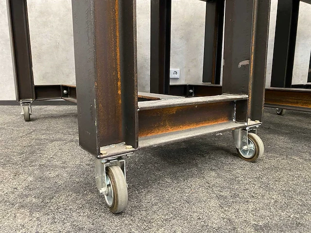 3x industriële verrijdbare bartafel 140x70 - afbeelding 9 van  14