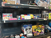 3x inhoud stellingvak met a-merk speelgoed w.o. nintendo switch, vtech, disney, jvc, clementoni - afbeelding 1 van  7