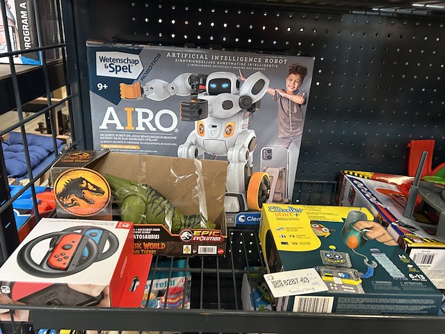 3x inhoud stellingvak met a-merk speelgoed w.o. nintendo switch, vtech, disney, jvc, clementoni - afbeelding 2 van  7