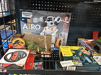 3x inhoud stellingvak met a-merk speelgoed w.o. nintendo switch, vtech, disney, jvc, clementoni - afbeelding 2 van  7