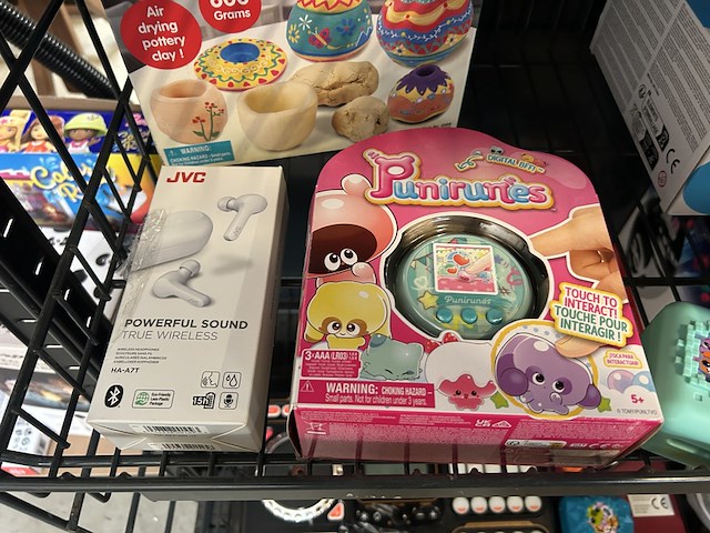 3x inhoud stellingvak met a-merk speelgoed w.o. nintendo switch, vtech, disney, jvc, clementoni - afbeelding 7 van  7