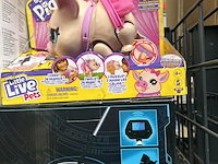 3x inhoud stellingvak met a-merk speelgoed w.o. vtech, ycoo, zuru x-shot, play-doh - afbeelding 2 van  10