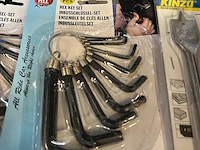 3x inhoud stellingvak w.o. bouwmarktartikelen w.o. konig, black&decker - afbeelding 4 van  13