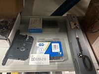 3x inhoud stellingvak w.o. deurbeslag en elektronica w.o. hoppe, slv, toolcraft, levivo - afbeelding 5 van  11