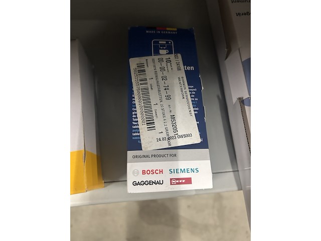 3x inhoud stellingvak w.o. deurbeslag en elektronica w.o. hoppe, slv, toolcraft, levivo - afbeelding 11 van  11