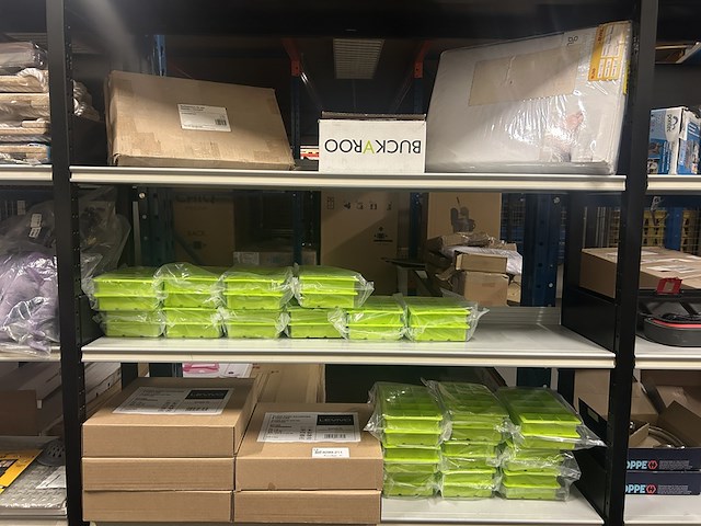 3x inhoud stellingvak w.o. siliconen ijsblokjesvormen w.o. levivo - afbeelding 1 van  7