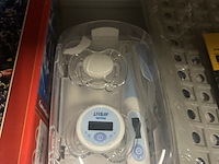 3x inhoud stellingvak w.o. speelgoed w.o. basil, disney pixar cars, dewalt - afbeelding 9 van  9