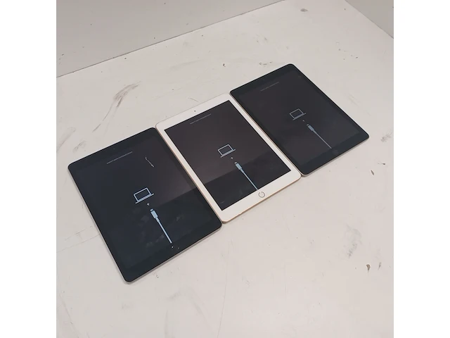 3x ipad, apple, a1893 - afbeelding 10 van  19