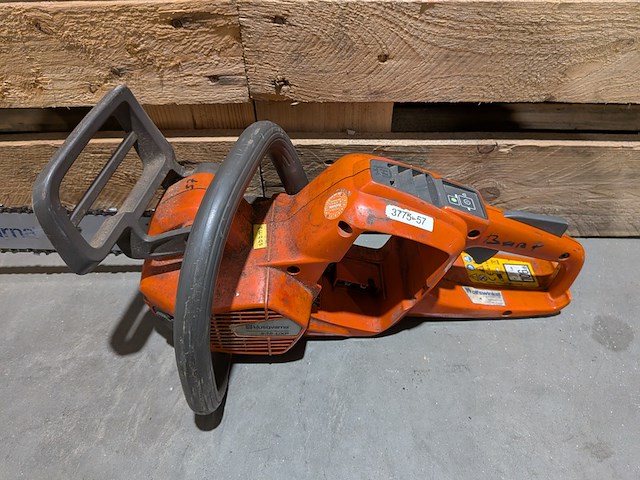 3x kettingzaag, husqvarna - afbeelding 5 van  15