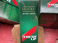3x krat met o.a. make-up organizer, aftershave w.o. fresh up - afbeelding 8 van  12