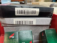 3x krat met o.a. make-up organizer, aftershave w.o. fresh up - afbeelding 12 van  12
