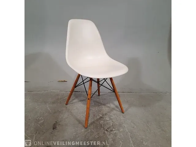 3x kuipstoel vitra, eames - afbeelding 1 van  9