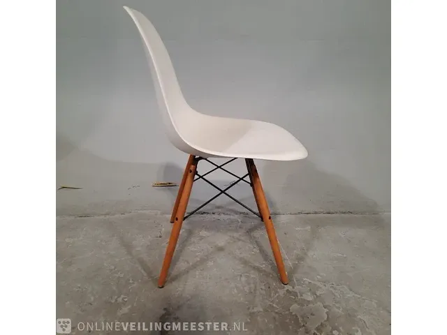 3x kuipstoel vitra, eames - afbeelding 6 van  9