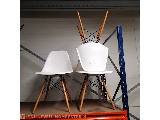 3x kuipstoel vitra, eames - afbeelding 9 van  9
