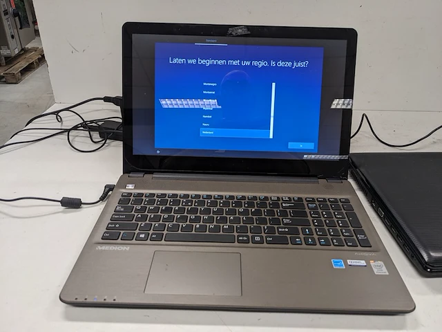 3x laptop, acer, asus en medion - afbeelding 14 van  27