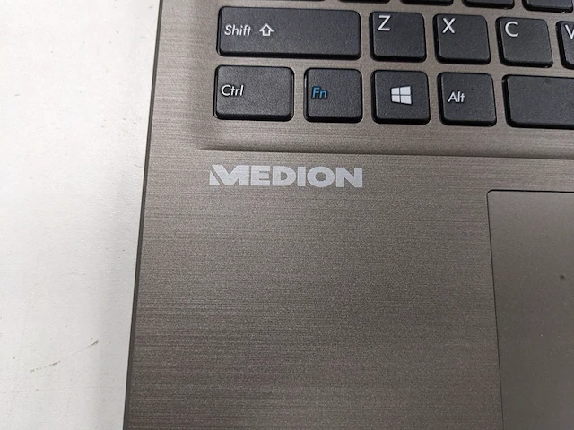 3x laptop, acer, asus en medion - afbeelding 15 van  27