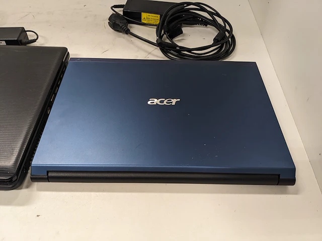 3x laptop, acer, asus en medion - afbeelding 21 van  27