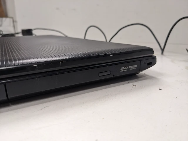 3x laptop acer, asus en medion - afbeelding 16 van  27