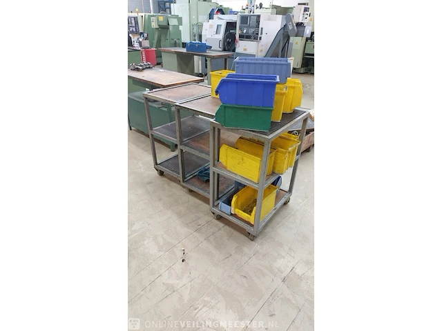 3x magazijnwagen met diverse magazijnbakjes - afbeelding 4 van  5