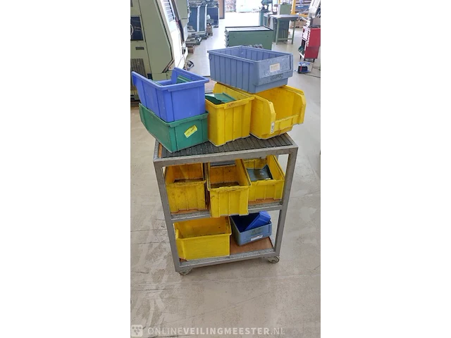 3x magazijnwagen met diverse magazijnbakjes - afbeelding 5 van  5