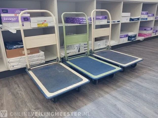 3x magazijnwagen - afbeelding 1 van  10