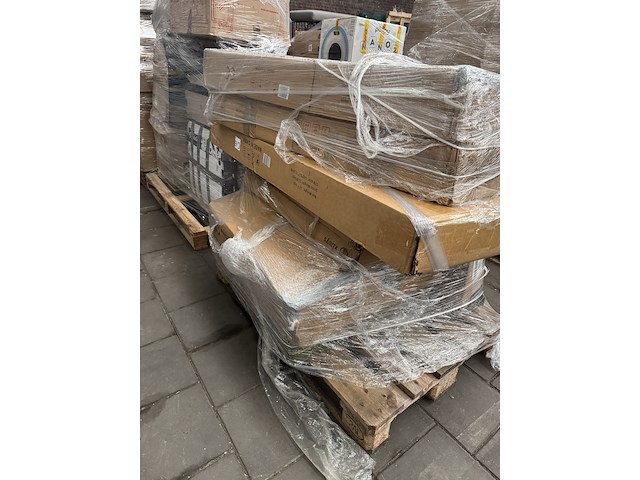3x mix pallet retouren w.o. make-up tafels, wasmanden en stellingkasten w.o. xdays, - afbeelding 3 van  21