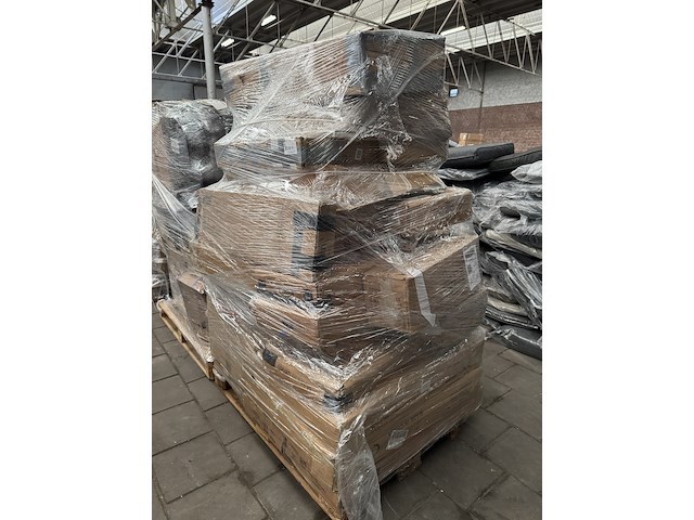 3x mix pallet retouren w.o. make-up tafels, wasmanden en stellingkasten w.o. xdays, - afbeelding 12 van  21