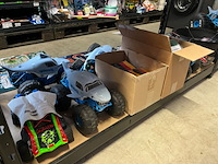 3x onderkant stelling loopauto's, speelgoed - afbeelding 6 van  8