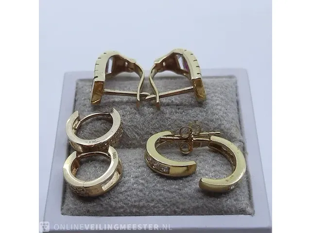 3x paar gouden oorstekers, 14 karaats - afbeelding 1 van  15