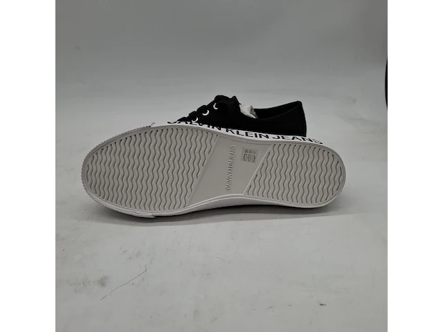 3x paar schoenen, maat 43, calvin klein - afbeelding 7 van  8
