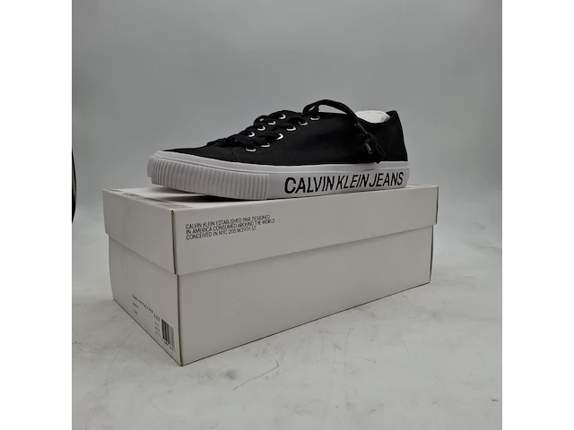 3x paar schoenen, maat 44, calvin klein - afbeelding 1 van  8