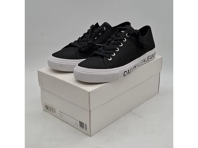 3x paar schoenen, maat 44, calvin klein - afbeelding 1 van  9
