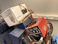 3x pallet acculaders en omvormers - afbeelding 3 van  11