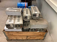 3x pallet acculaders en omvormers - afbeelding 6 van  11