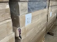 3x pallet met bed hoofdborden (23 totaal) diverse kleuren - afbeelding 4 van  5
