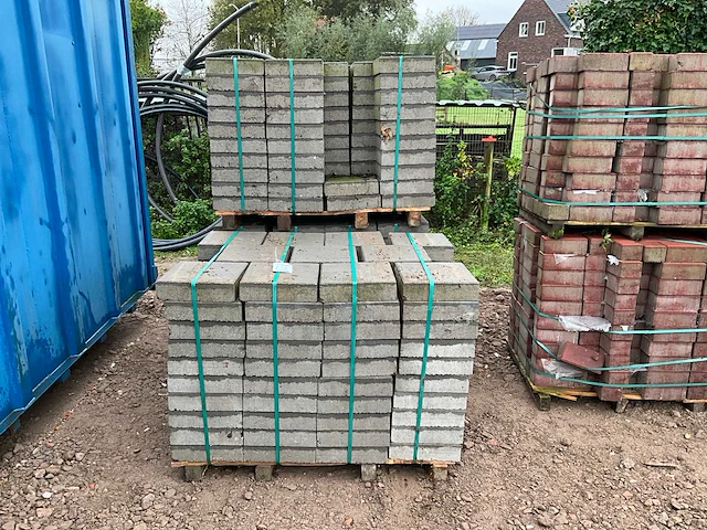 3x pallet struyk verwo beton tegel 30m2 - afbeelding 2 van  4