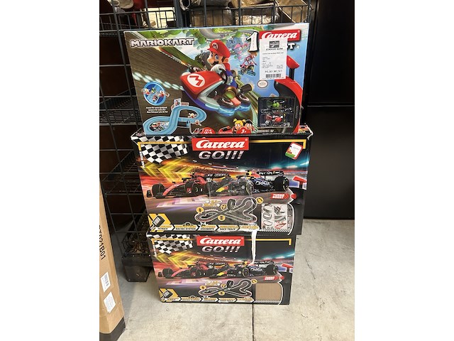 3x racebaan carrera, mario kart, f1 red bull/ferrari - afbeelding 1 van  5