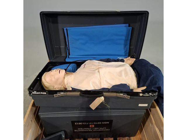 3x reanimatiepop, laerdal, resusci anne - afbeelding 9 van  11