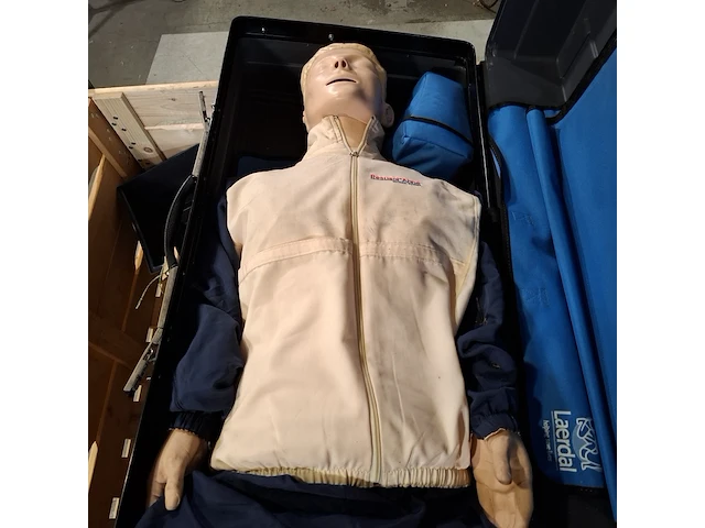 3x reanimatiepop, laerdal, resusci anne - afbeelding 11 van  11