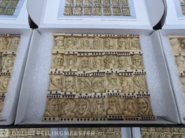 3x replica dominospel met allegorische figuren - afbeelding 4 van  7