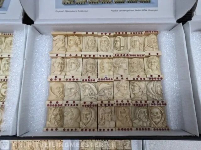 3x replica dominospel met allegorische figuren - afbeelding 4 van  7