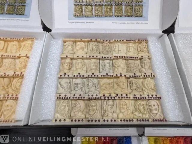 3x replica dominospel met allegorische figuren - afbeelding 4 van  7